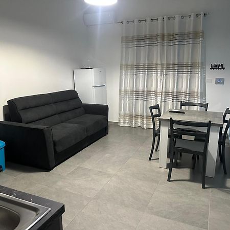 Nathouse Apartment Villafranca Tirrena Luaran gambar