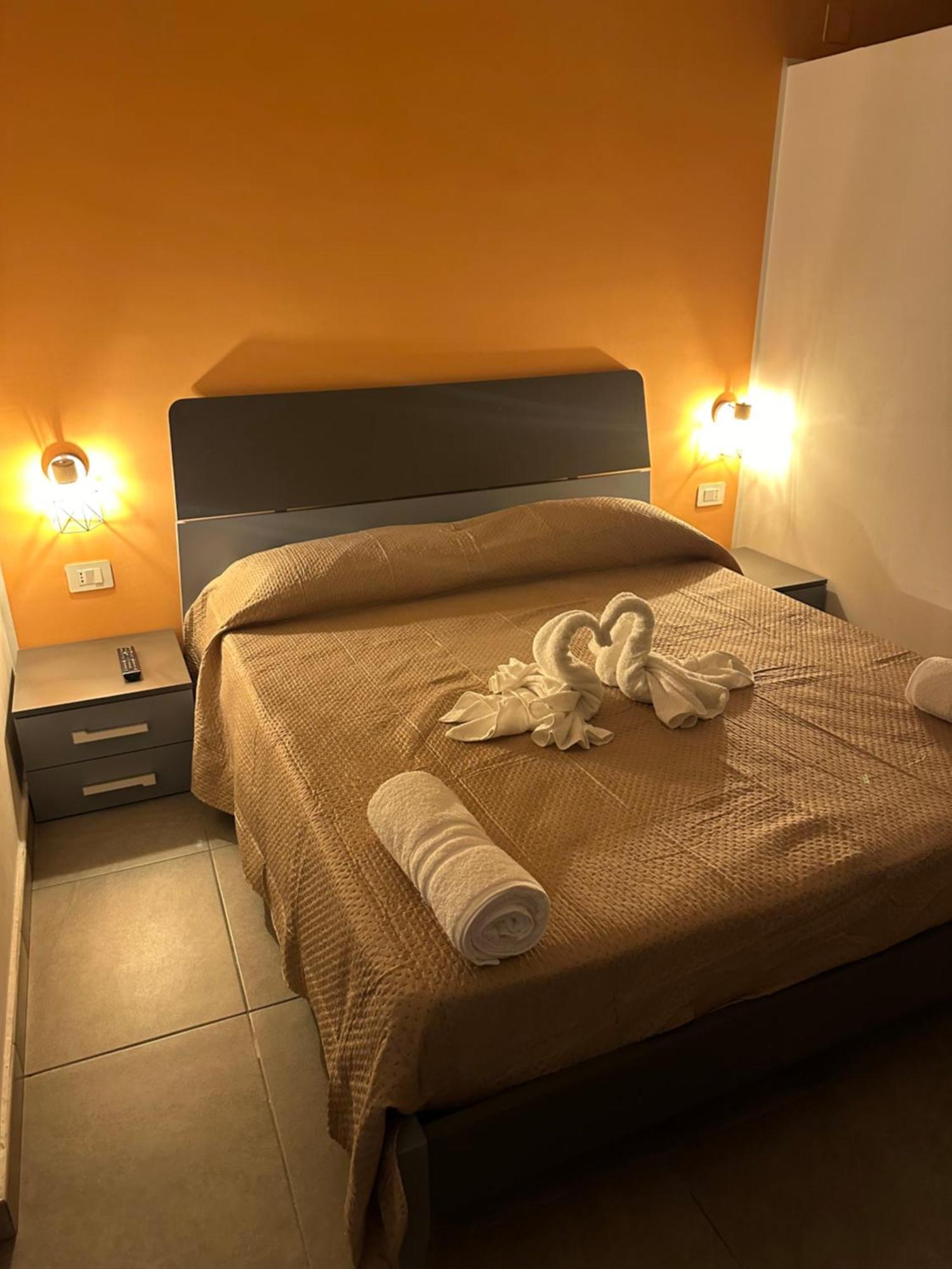 Nathouse Apartment Villafranca Tirrena Luaran gambar